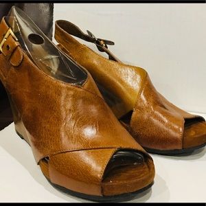 Aerosoles peep-toe wedged shoes